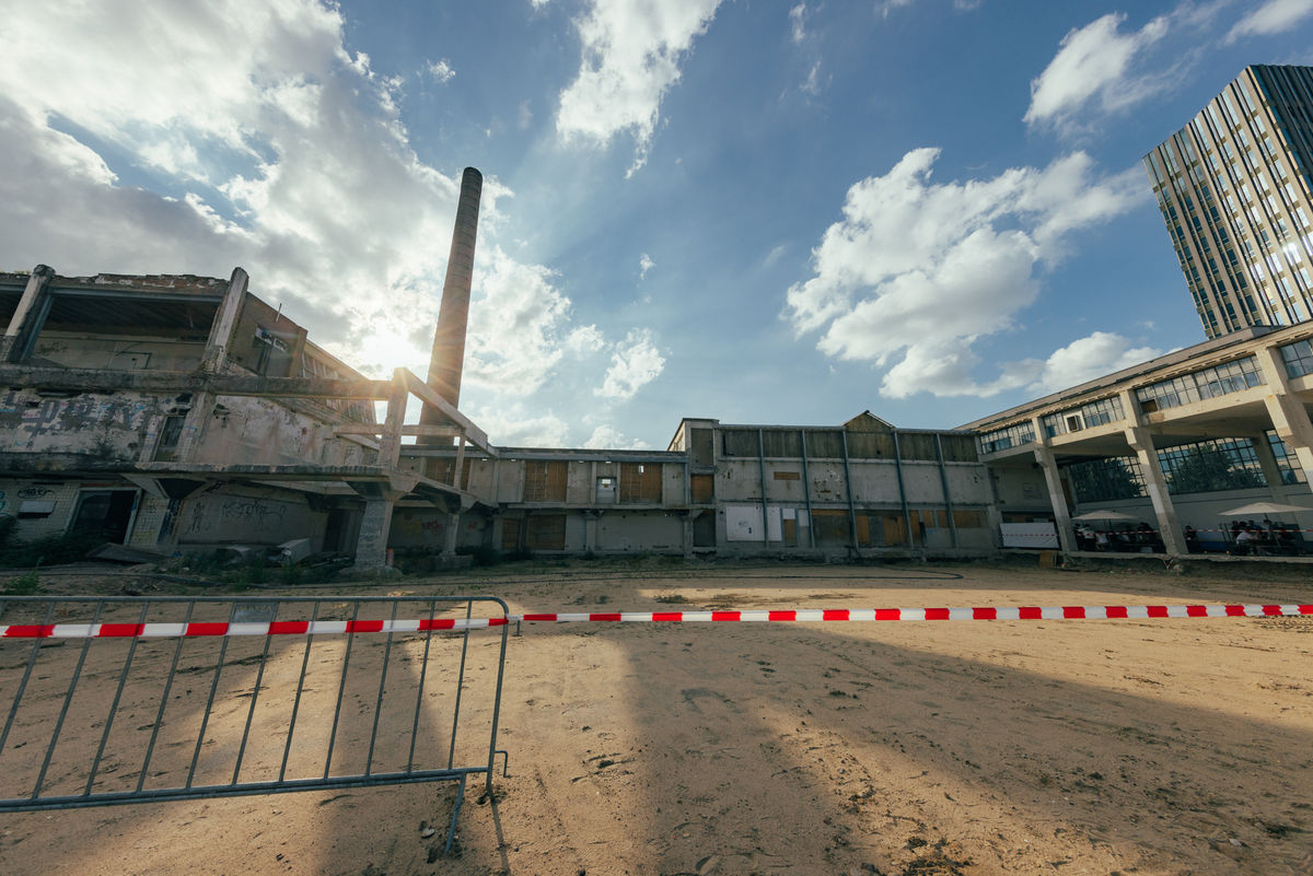 Loading... just a sec